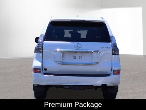 Used 2015 Lexus GX 460 w/ Premium Package AWD/4WD image 7