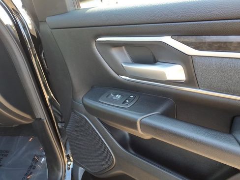 Used 2022 RAM 1500 Big Horn AWD/4WD image 16