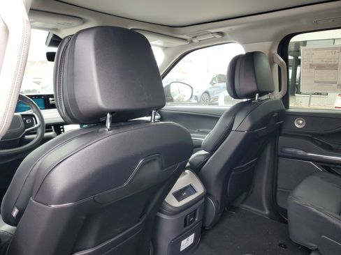 New 2026 Lincoln Navigator Reserve image 28