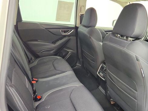 Used 2020 Subaru Forester Premium AWD/4WD image 23