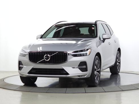 Used 2023 Volvo XC60 B5 Core w/ Climate Package AWD/4WD image 4