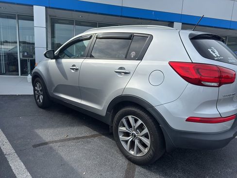 Used 2016 Kia Sportage LX w/ LX Popular Package FWD image 4