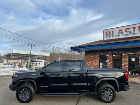 Used 2024 GMC Sierra 1500 AT4X AWD/4WD image 8