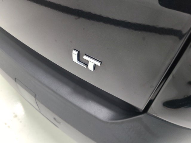 Used 2019 Chevrolet Traverse LT w/ LT Premium Package AWD/4WD image 8