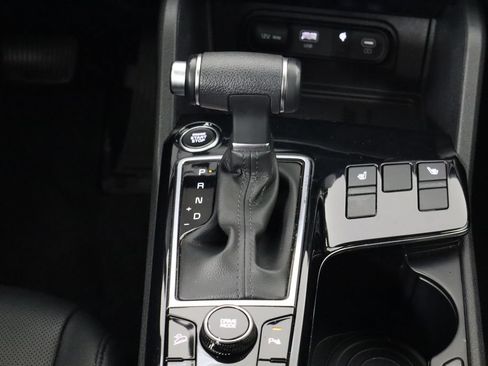 Used 2025 Kia Sportage EX FWD image 27