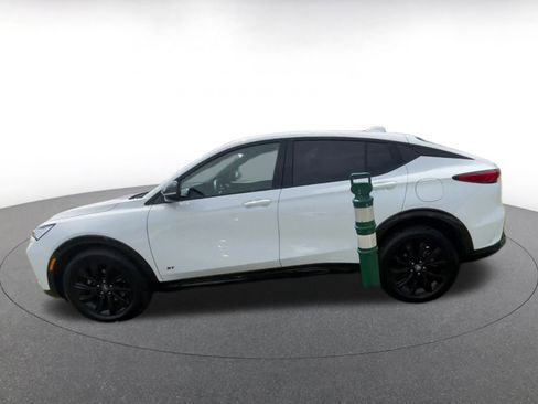 Used 2025 Buick Envista Sport Touring image 9