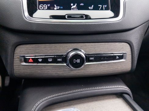 Used 2022 Volvo XC90 T8 Inscription w/ Advanced Package image 26