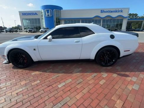 Used 2020 Dodge Challenger R/T Scat Pack RWD image 7