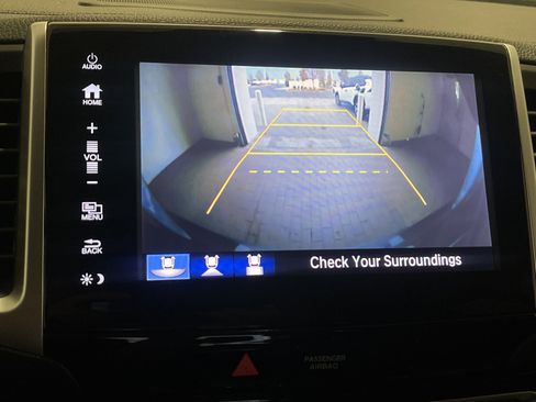 Certified 2017 Honda Pilot Touring image 14