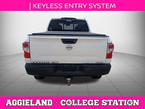 Used 2017 Nissan Titan S AWD/4WD image 5