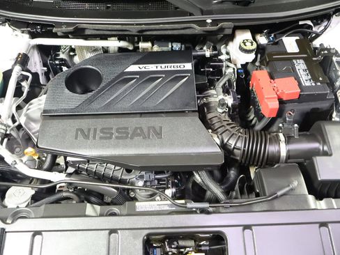 Used 2022 Nissan Rogue S AWD/4WD image 22