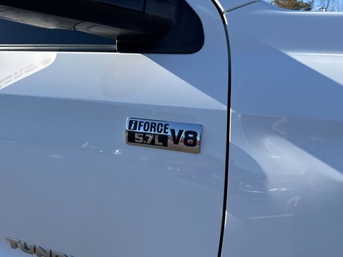 Used 2014 Toyota Tundra SR5 w/ TRD Off Road Package image 12