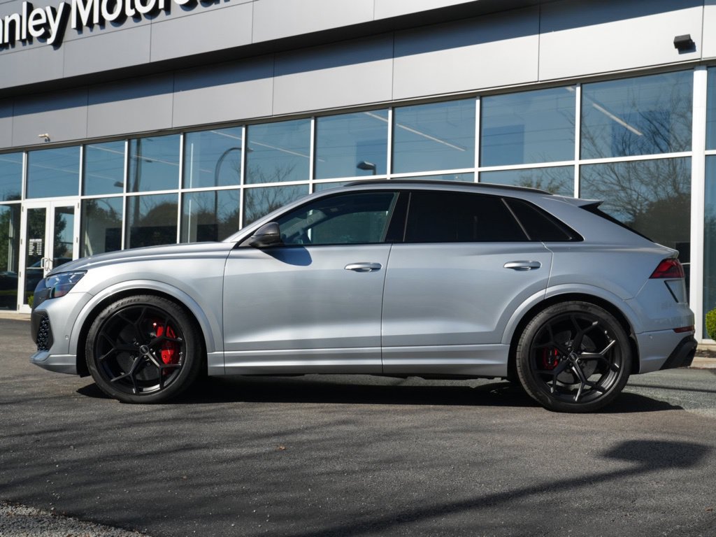Used 2025 Audi RS Q8 performance AWD/4WD image 8