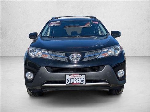 Used 2015 Toyota RAV4 XLE image 2