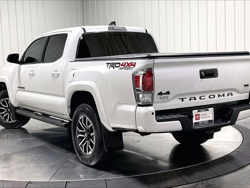 Certified 2022 Toyota Tacoma TRD Sport image 12