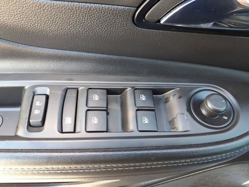 Used 2020 Buick Encore Preferred AWD/4WD image 13