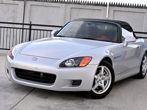 Used 2003 Honda S2000 image 16