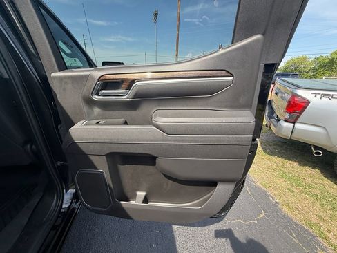 Used 2025 GMC Sierra 1500 Elevation image 20