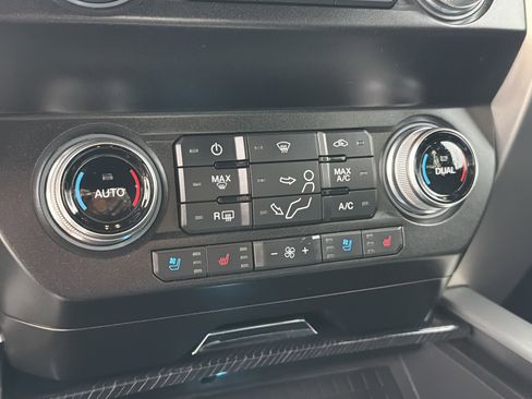 Used 2021 Ford F250 Platinum image 34