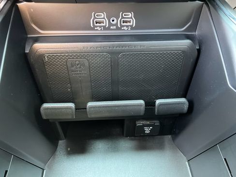Certified 2025 RAM 1500 Laramie w/ Sport Appearance Package AWD/4WD image 19
