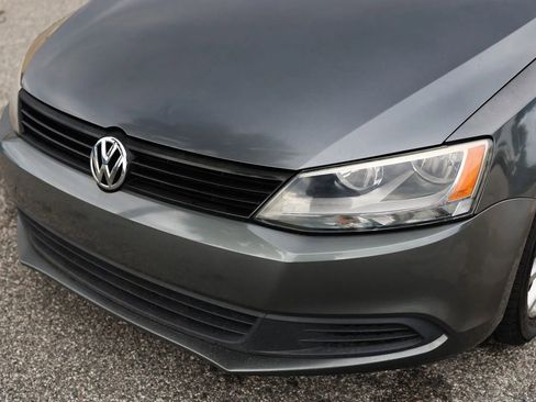 Used 2012 Volkswagen Jetta SE FWD image 16