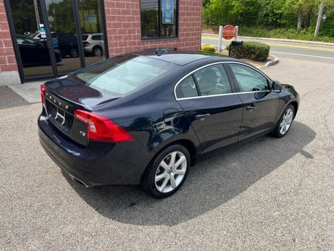 Used 2016 Volvo S60 T5 Premier image 5