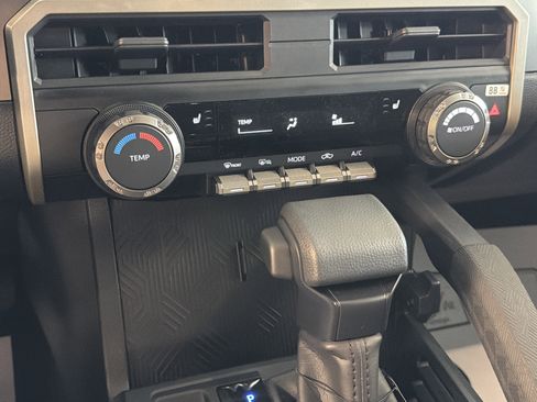 New 2025 Toyota Tacoma SR5 AWD/4WD image 11