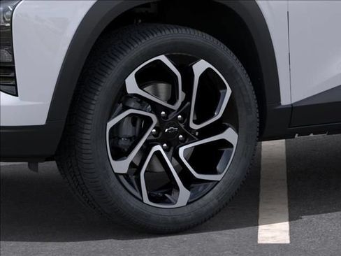 New 2026 Chevrolet Trax RS w/ Driver Confidence Package FWD image 9