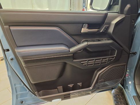 New 2025 Toyota 4Runner 4WD image 27