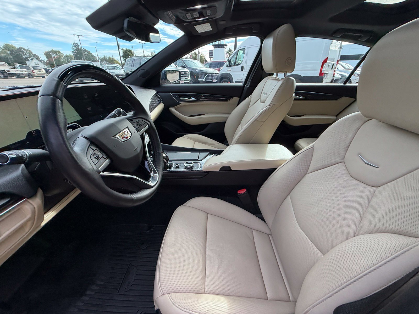 Used 2025 Cadillac CT5 Premium Luxury w/ Sun And Sound Package AWD/4WD image 4