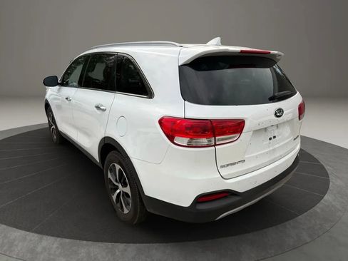 Used 2018 Kia Sorento EX FWD image 3