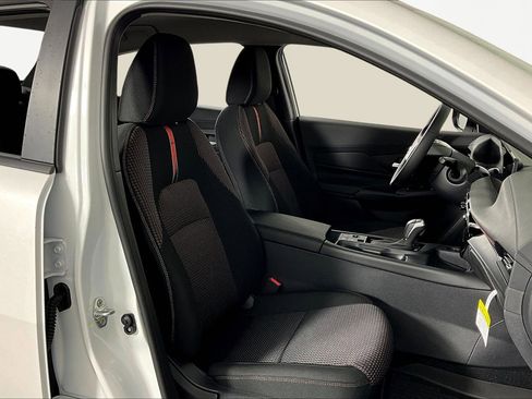 New 2026 Nissan Sentra SR FWD image 18