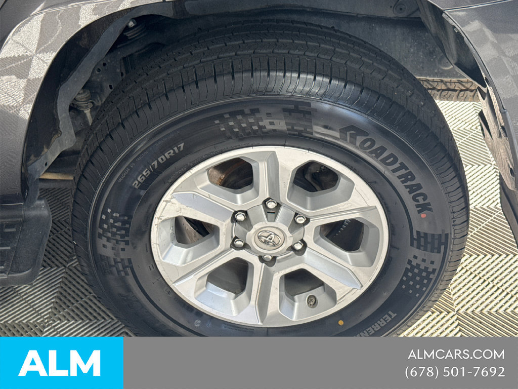 Used 2021 Toyota 4Runner SR5 AWD/4WD image 22