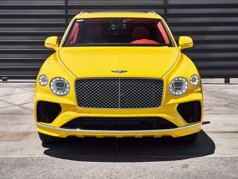 Used 2023 Bentley Bentayga AWD/4WD image 13