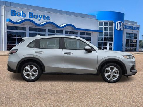 Used 2024 Honda HR-V LX image 4