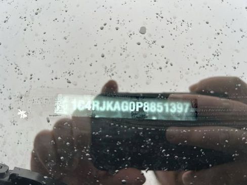 Used 2023 Jeep Grand Cherokee L Laredo w/ Luxury Tech Group I image 26