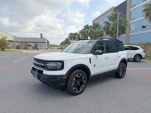 Used 2023 Ford Bronco Sport Outer Banks w/ Tech Package image 22