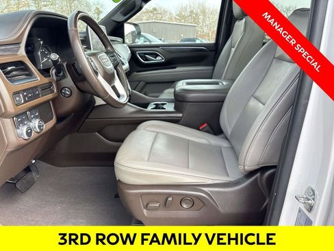 Used 2021 GMC Yukon SLT w/ SLT Premium Package image 8