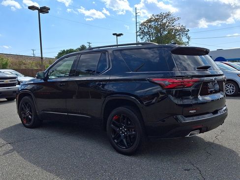 Used 2023 Chevrolet Traverse Premier w/ Redline Edition AWD/4WD image 4