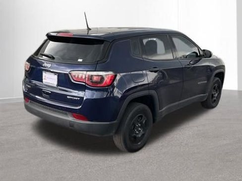 Used 2018 Jeep Compass Sport image 5