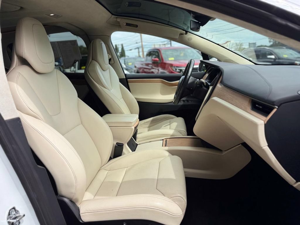 Used 2018 Tesla Model X 100D AWD/4WD image 27