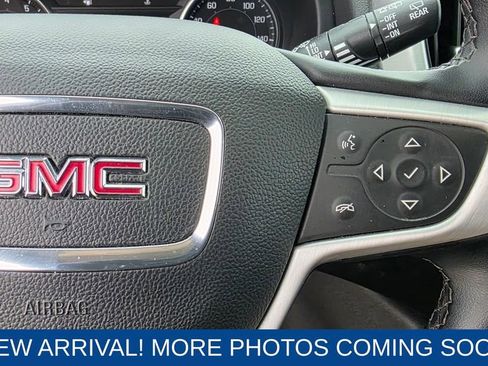 Used 2024 GMC Terrain SLT image 15