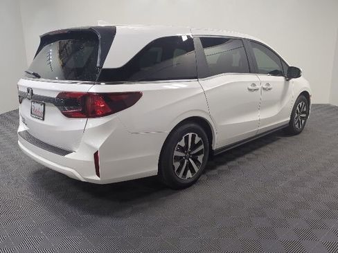 New 2026 Honda Odyssey EX-L image 5