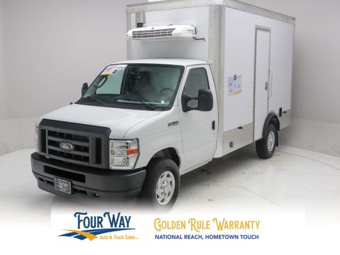 Used 2023 Ford E-350 and Econoline 350 Super Duty w/ Power Windows & Locks Group RWD image 7