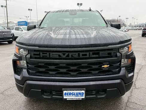 Used 2022 Chevrolet Silverado 1500 Custom image 9