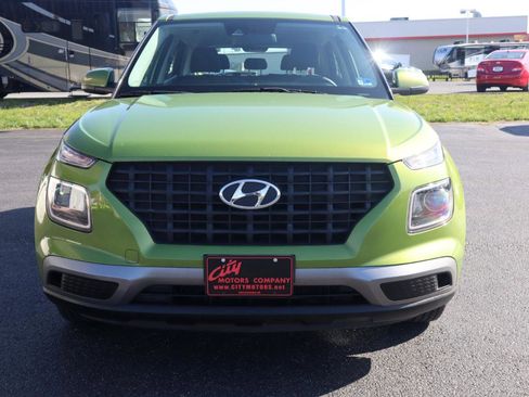 Used 2021 Hyundai Venue SE image 21