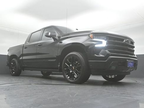 Used 2026 Chevrolet Silverado 1500 High Country w/ Midnight Edition AWD/4WD image 31