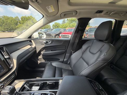 Used 2020 Volvo XC60 T5 Inscription w/ Protection Package Premier AWD/4WD image 19