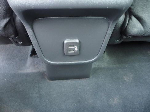 Used 2019 Chevrolet Equinox LS image 18