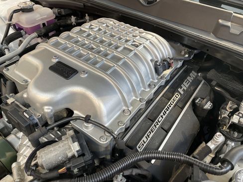 Used 2020 Dodge Challenger SRT Hellcat Redeye RWD image 42